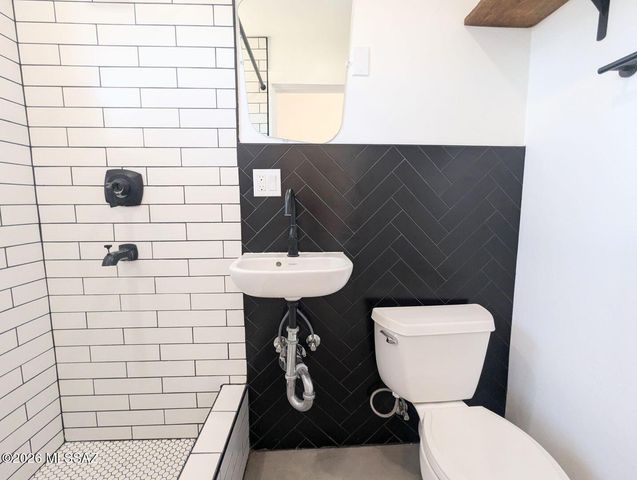 3018 E Mabel Street, Tucson, AZ 85716