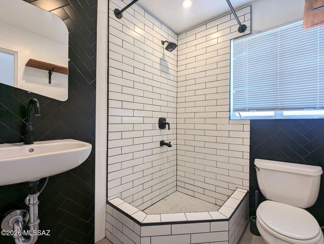 3018 E Mabel Street, Tucson, AZ 85716