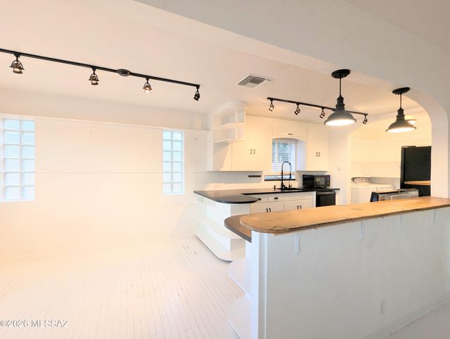 3018 E Mabel Street, Tucson, AZ 85716