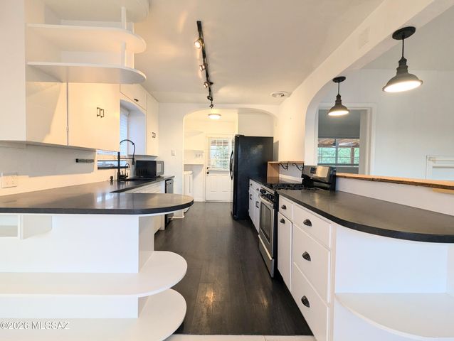 3018 E Mabel Street, Tucson, AZ 85716