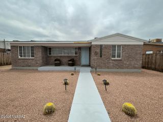 3018 E Mabel Street, Tucson, AZ 85716