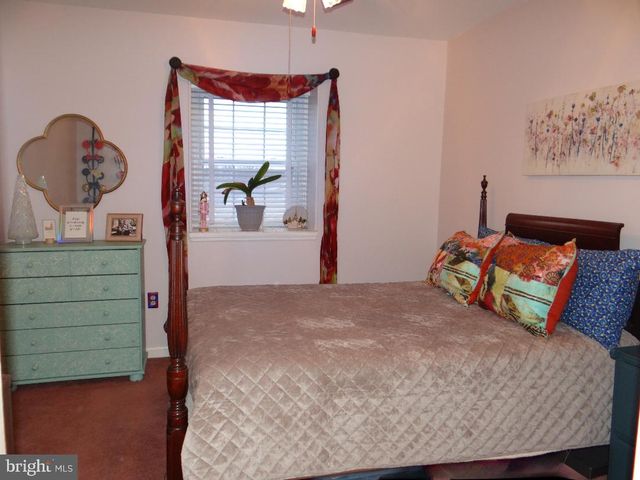 842 WOODLAWN DRIVE, Chambersburg, PA 17201