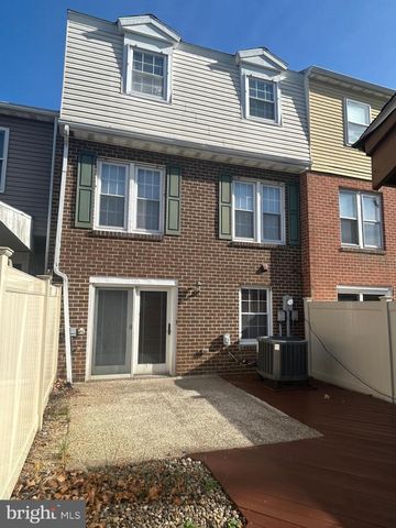 842 WOODLAWN DRIVE, Chambersburg, PA 17201