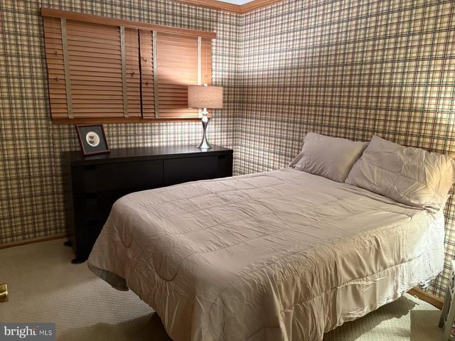 842 WOODLAWN DRIVE, Chambersburg, PA 17201