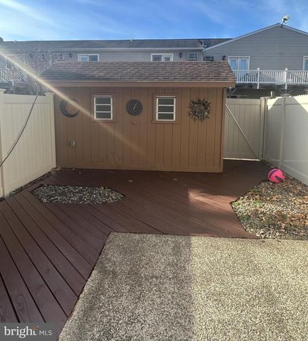 842 WOODLAWN DRIVE, Chambersburg, PA 17201