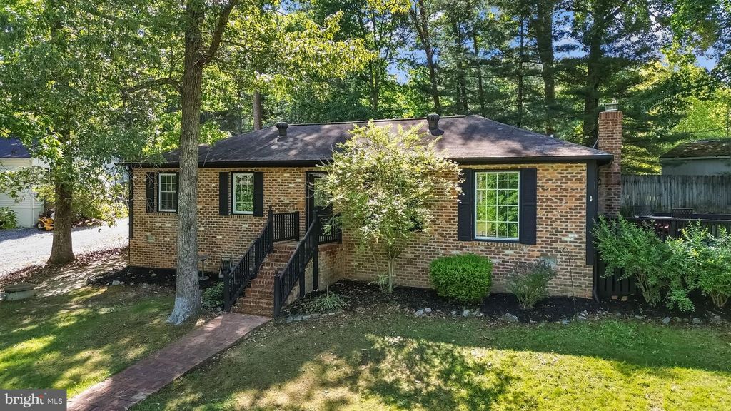 3 BOSTON CV, Ruther Glen, VA 22546