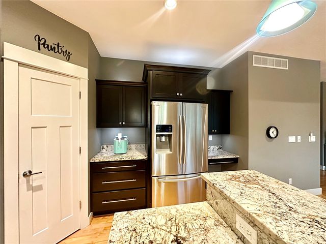 816 Palmyra Drive NE, Cedar Rapids, IA 52402