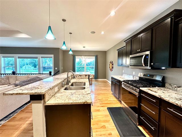 816 Palmyra Drive NE, Cedar Rapids, IA 52402