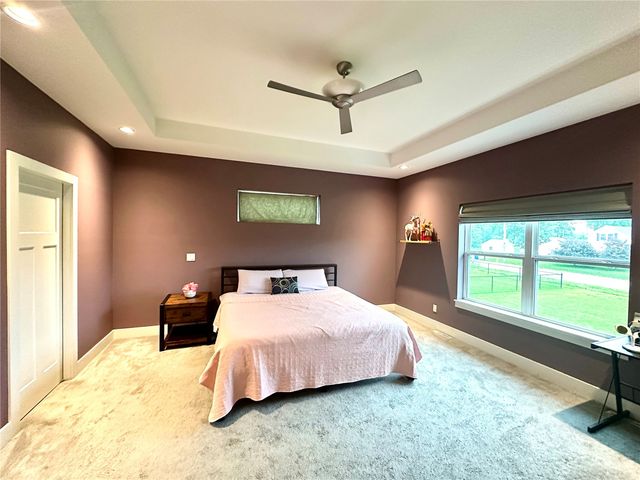 816 Palmyra Drive NE, Cedar Rapids, IA 52402