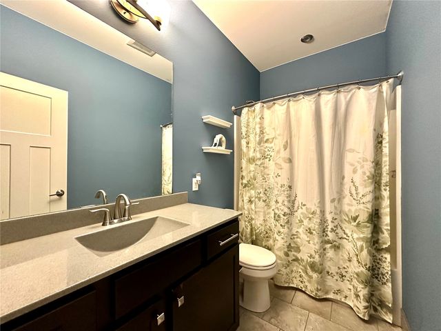 816 Palmyra Drive NE, Cedar Rapids, IA 52402