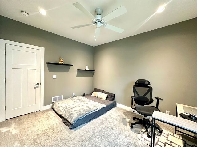 816 Palmyra Drive NE, Cedar Rapids, IA 52402
