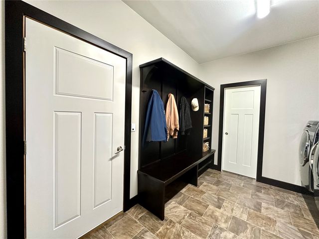 816 Palmyra Drive NE, Cedar Rapids, IA 52402