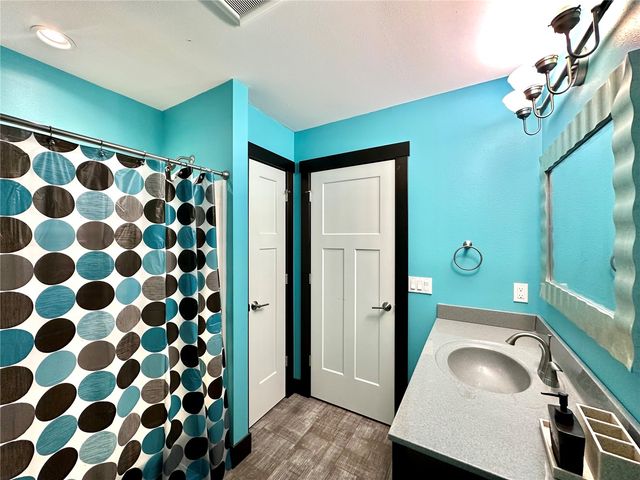 816 Palmyra Drive NE, Cedar Rapids, IA 52402