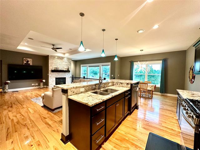 816 Palmyra Drive NE, Cedar Rapids, IA 52402