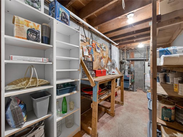 10 Dunnery Court, Suffern, NY 10901