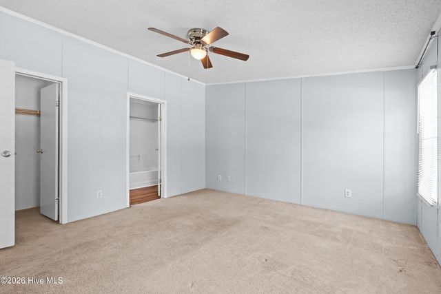 293 Laughing Gull Court SW, Shallotte, NC 28470