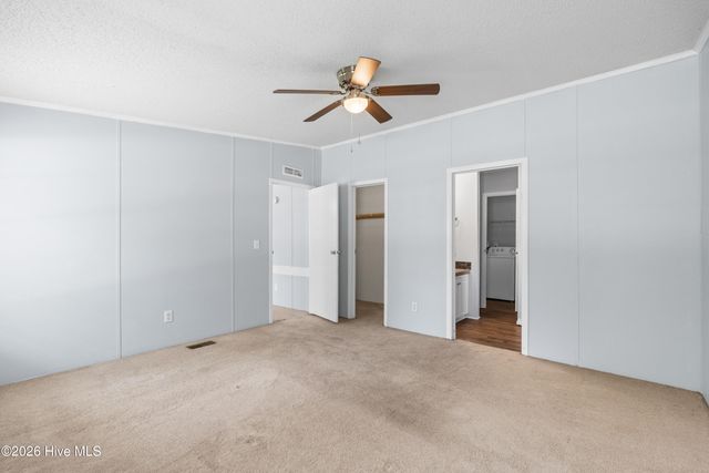 293 Laughing Gull Court SW, Shallotte, NC 28470