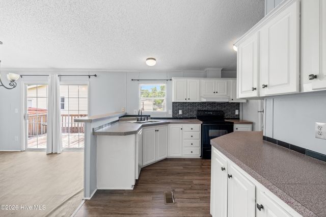 293 Laughing Gull Court SW, Shallotte, NC 28470