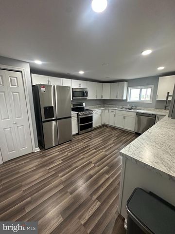 108 BELL ST, Dover, DE 19901
