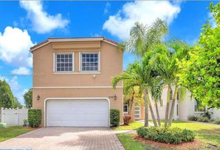 399 NW 154th Ave, Pembroke Pines, FL 33028
