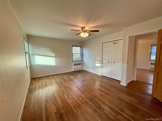 575 E Fulton Street Upper, Long Beach, NY 11561