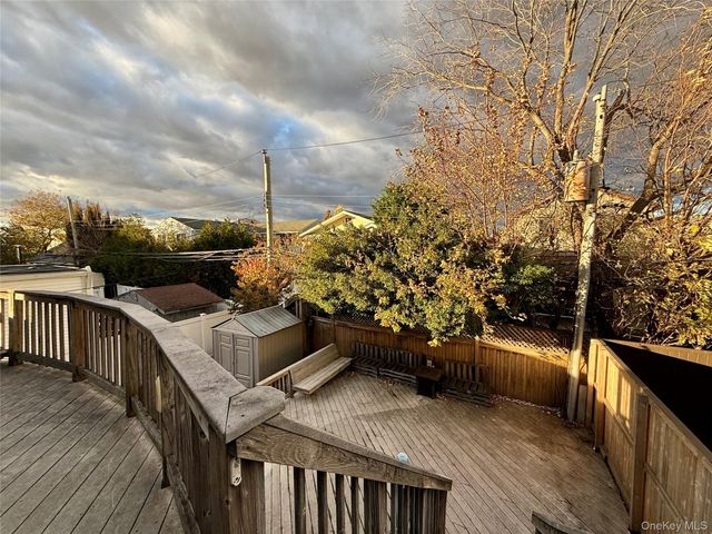 575 E Fulton Street Upper, Long Beach, NY 11561