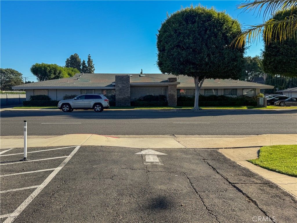 1044 E Chapman 1042, Orange, CA 92866 — photo 3