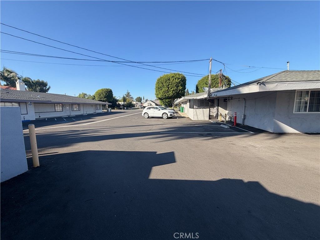 1044 E Chapman 1042, Orange, CA 92866 — photo 5