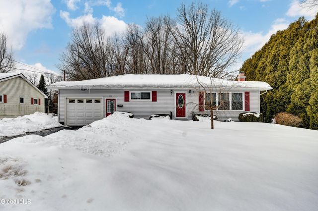 225 N Chase Street, Johnstown, NY 12095