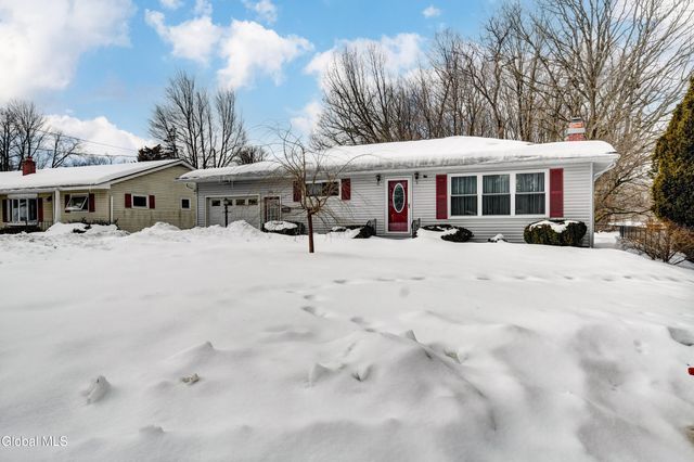 225 N Chase Street, Johnstown, NY 12095