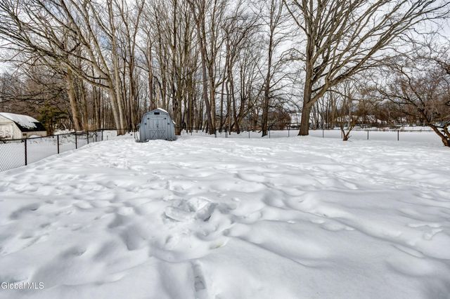 225 N Chase Street, Johnstown, NY 12095