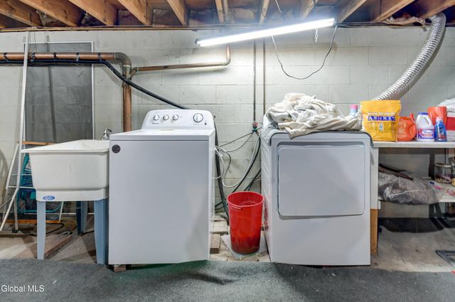 225 N Chase Street, Johnstown, NY 12095