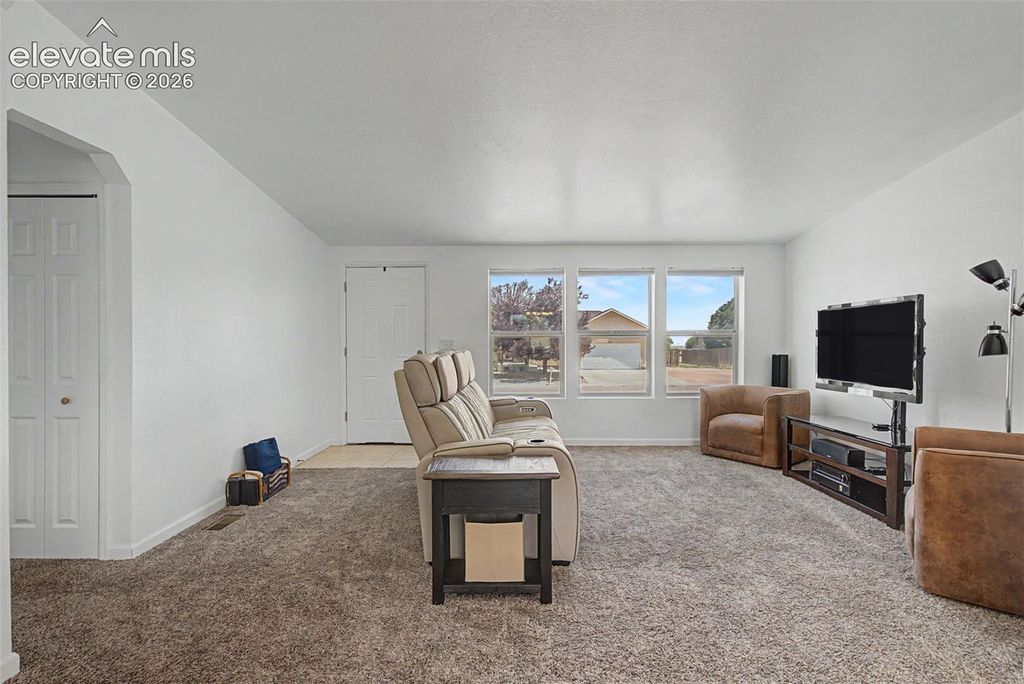 667 S Burro Drive, Pueblo, CO 81007 — photo 5
