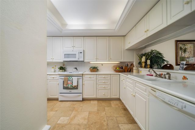 184 NE Edgewater Drive 1001, Stuart, FL 34996