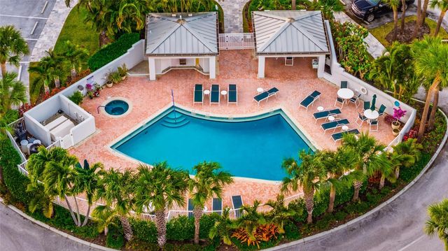 184 NE Edgewater Drive 1001, Stuart, FL 34996