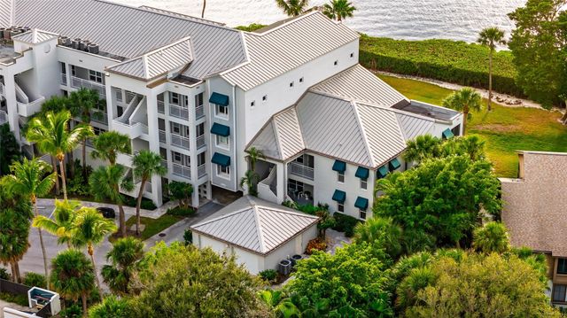 184 NE Edgewater Drive 1001, Stuart, FL 34996