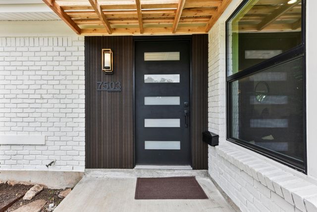 7503 Carriage DR, Austin, TX 78752