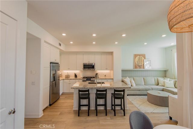 27466 Mercantile Court 203, Valencia, CA 91381