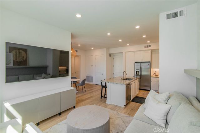 27466 Mercantile Court 203, Valencia, CA 91381