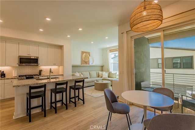 27466 Mercantile Court 203, Valencia, CA 91381