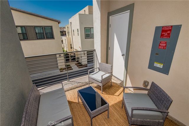 27466 Mercantile Court 203, Valencia, CA 91381