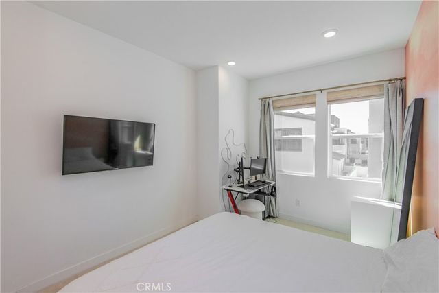 27466 Mercantile Court 203, Valencia, CA 91381
