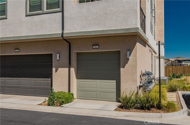 27466 Mercantile Court 203, Valencia, CA 91381