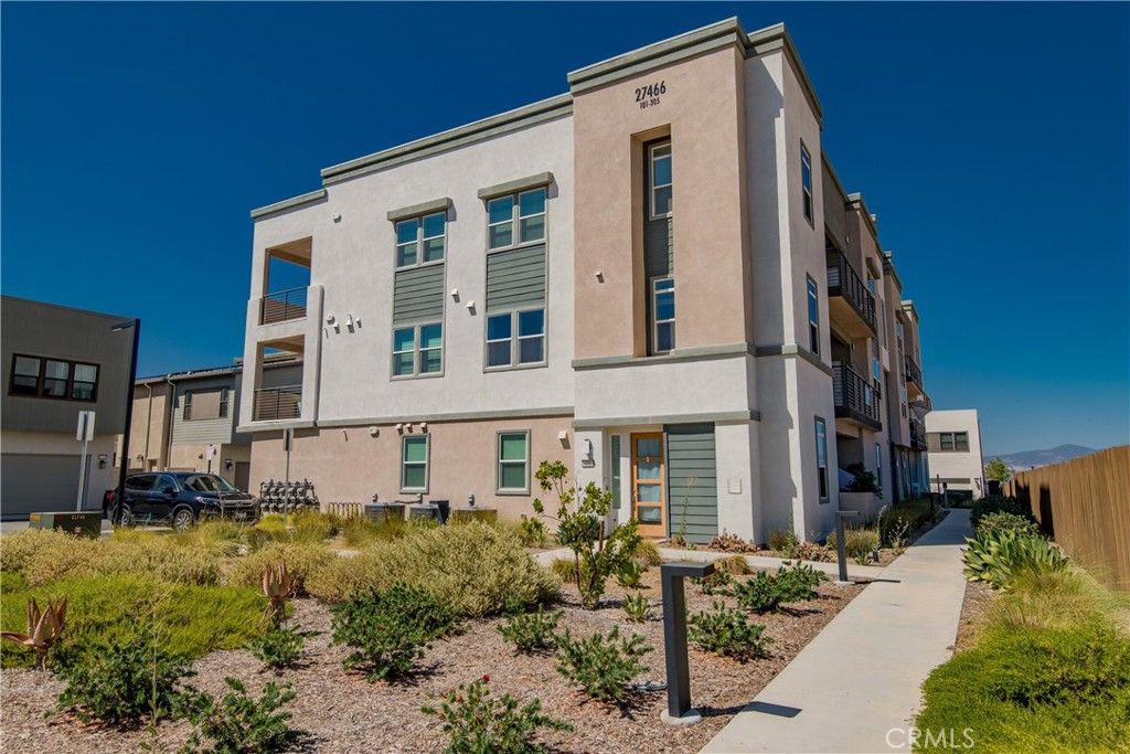 27466 Mercantile Court 203, Valencia, CA 91381