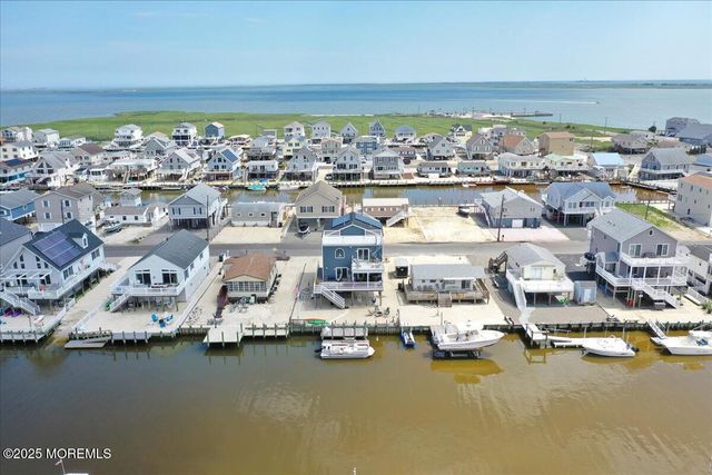 186 Flamingo Road, Tuckerton, NJ 08087