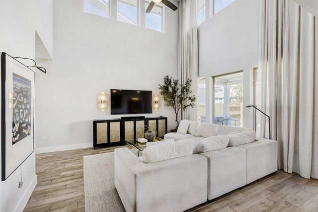 8602 Cottage Rose DR, Austin, TX 78744