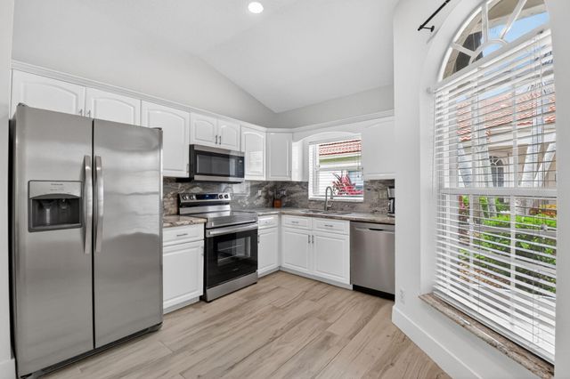 1813 Wood Fern Drive, Boynton Beach, FL 33436