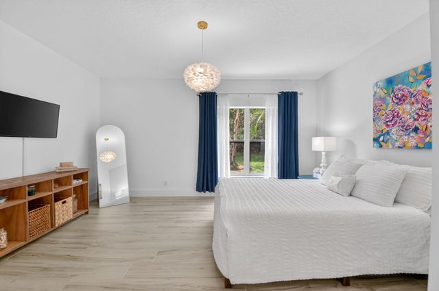 1813 Wood Fern Drive, Boynton Beach, FL 33436