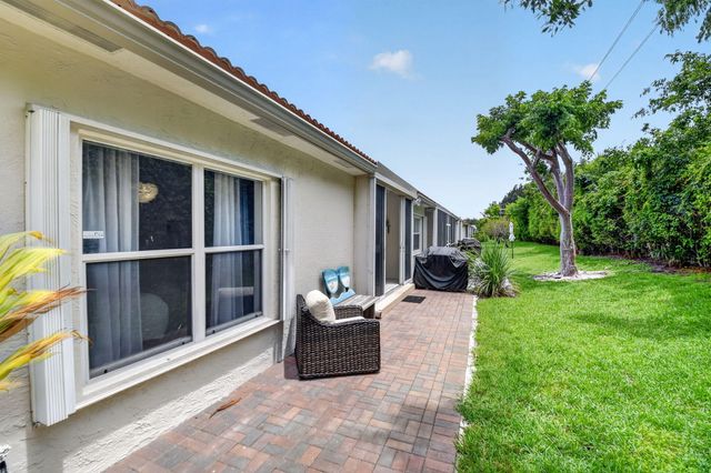 1813 Wood Fern Drive, Boynton Beach, FL 33436
