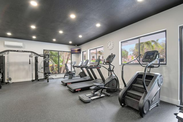 1813 Wood Fern Drive, Boynton Beach, FL 33436